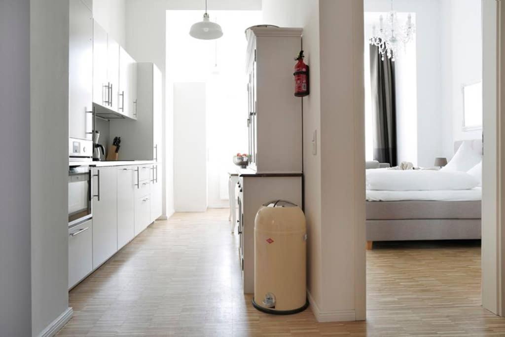 Sc 06 By Rockchair Apartments L Superhost Status L 4 Bedrooms Boxspringbeds 2 Bathrooms Balcony Elevator - Cozy Family & Business Flair Welcomes You! Berlin Eksteriør bilde