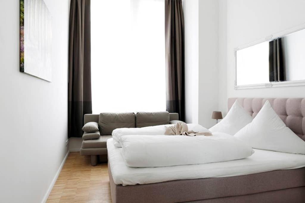 Sc 06 By Rockchair Apartments L Superhost Status L 4 Bedrooms Boxspringbeds 2 Bathrooms Balcony Elevator - Cozy Family & Business Flair Welcomes You! Berlin Eksteriør bilde