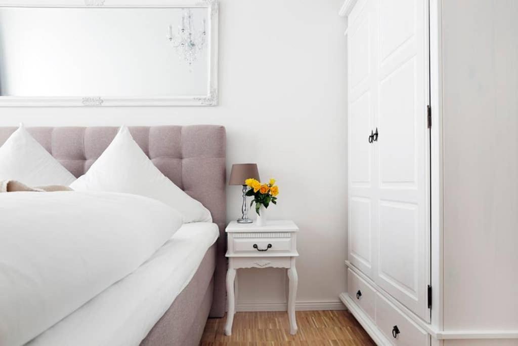 Sc 06 By Rockchair Apartments L Superhost Status L 4 Bedrooms Boxspringbeds 2 Bathrooms Balcony Elevator - Cozy Family & Business Flair Welcomes You! Berlin Eksteriør bilde