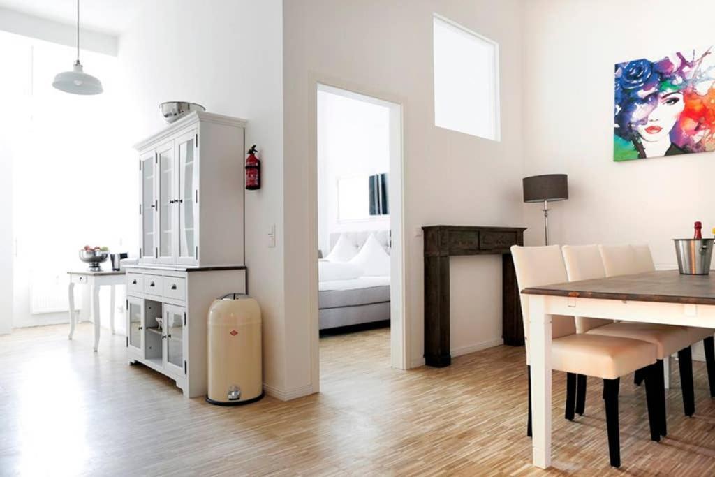Sc 06 By Rockchair Apartments L Superhost Status L 4 Bedrooms Boxspringbeds 2 Bathrooms Balcony Elevator - Cozy Family & Business Flair Welcomes You! Berlin Eksteriør bilde