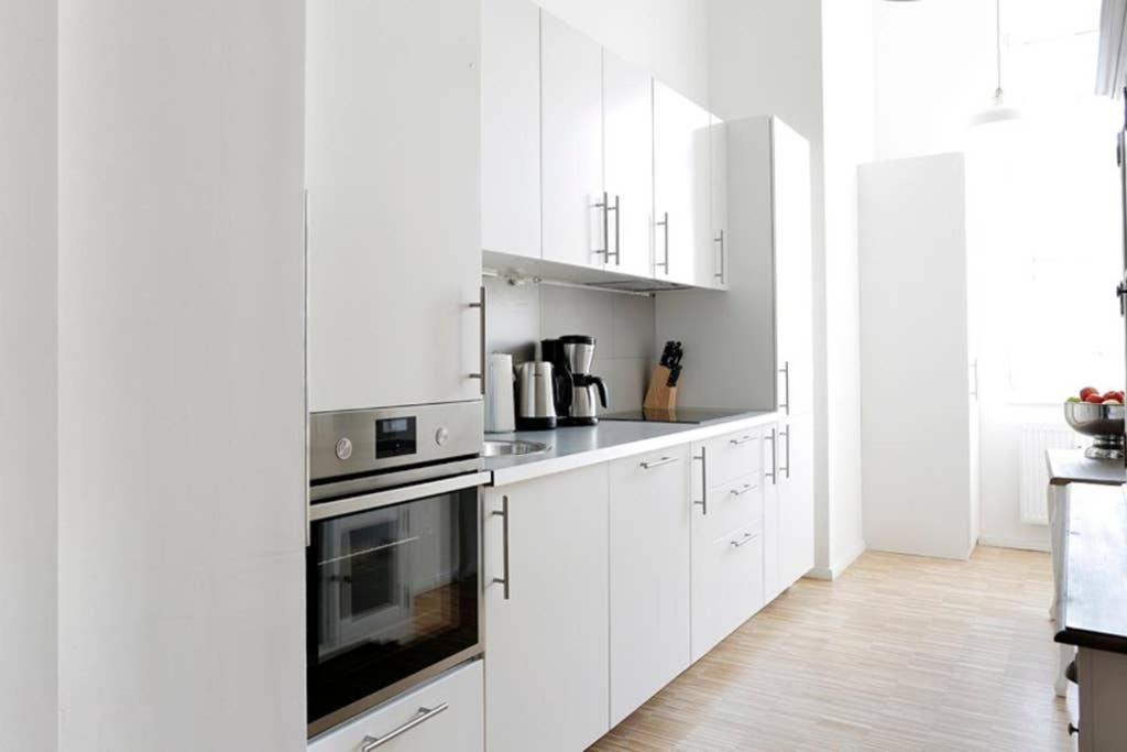 Sc 06 By Rockchair Apartments L Superhost Status L 4 Bedrooms Boxspringbeds 2 Bathrooms Balcony Elevator - Cozy Family & Business Flair Welcomes You! Berlin Eksteriør bilde