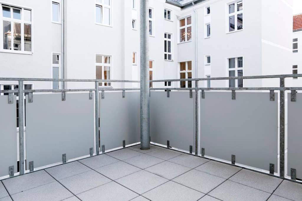 Sc 06 By Rockchair Apartments L Superhost Status L 4 Bedrooms Boxspringbeds 2 Bathrooms Balcony Elevator - Cozy Family & Business Flair Welcomes You! Berlin Eksteriør bilde