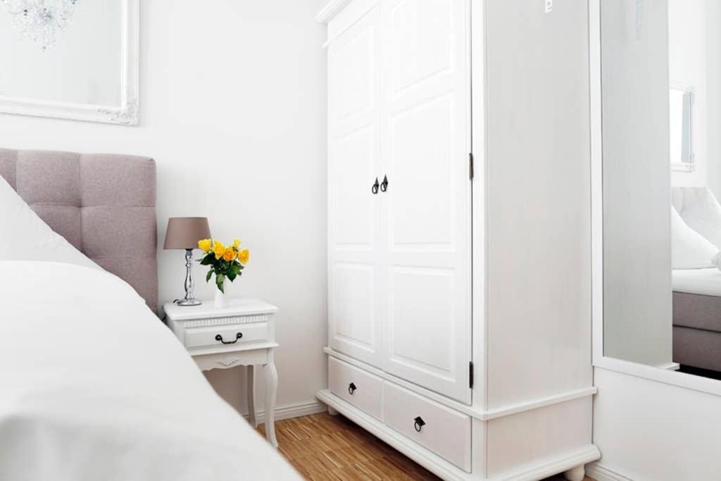 Sc 06 By Rockchair Apartments L Superhost Status L 4 Bedrooms Boxspringbeds 2 Bathrooms Balcony Elevator - Cozy Family & Business Flair Welcomes You! Berlin Eksteriør bilde